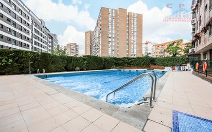 Swimming pool of Flat to rent in  Madrid Capital  with Air Conditioner and Terrace