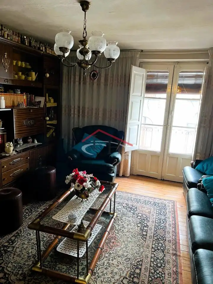 Sala de estar de Casa o chalet en venta en León Capital  con Calefacción, Parquet y Trastero