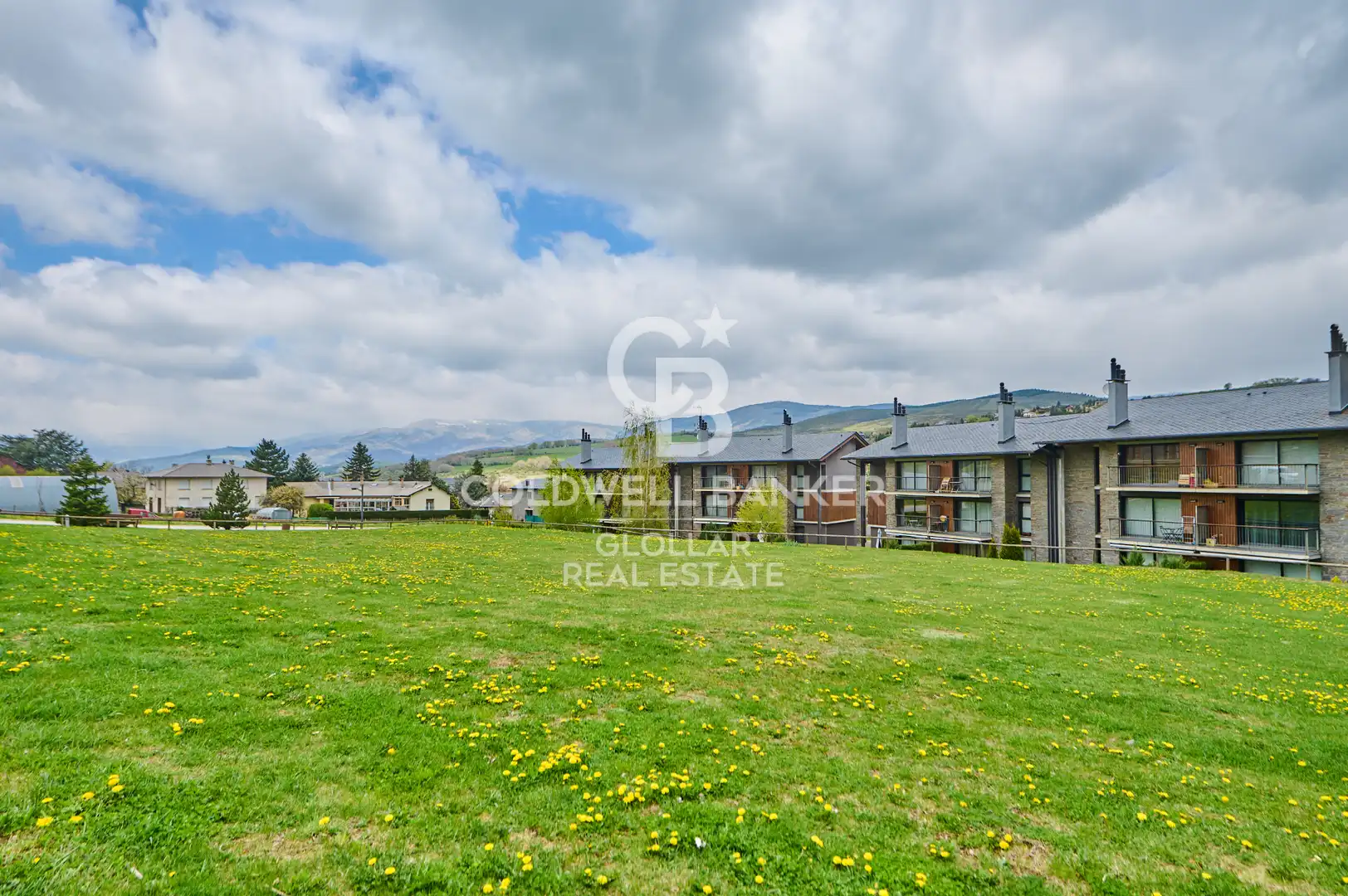 Apartment mit Pool zur Miete in Avenue des Comtes de Cerdagne