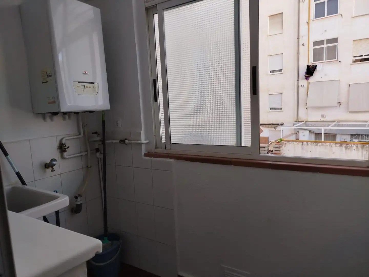 Baño de Piso en venta en Albacete con Calefacción, Trastero y Balcón