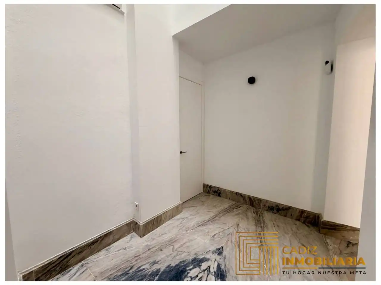 Piso en venta en Cádiz con Aire acondicionado y Amueblado