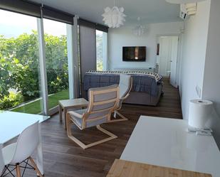 Sala d'estar de Casa o xalet en venda en Sayalonga amb Aire condicionat i Terrassa