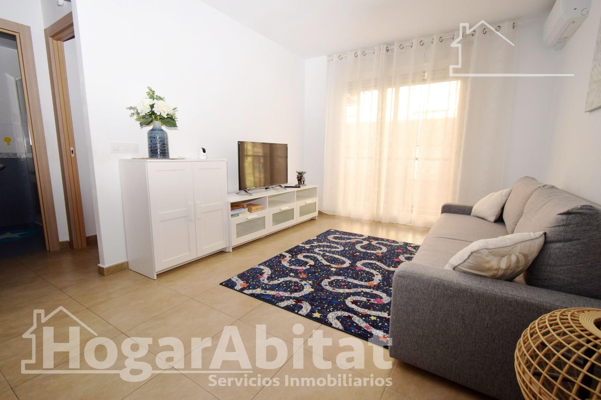 Living room of Flat for sale in Torrent  with Air Conditioner, Heating and Balcony
