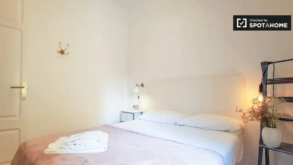 Habitación de Apartamento para compartir en Barcelona con Aire acondicionado, Calefacción y Terraza