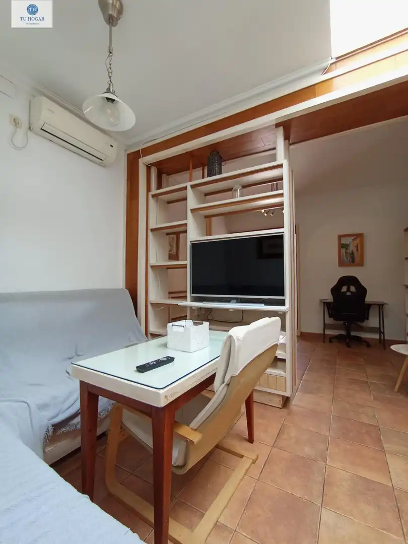 Sala de estar de Casa o chalet de alquiler en Alcalá de Guadaira con Terraza, Trastero y Amueblado