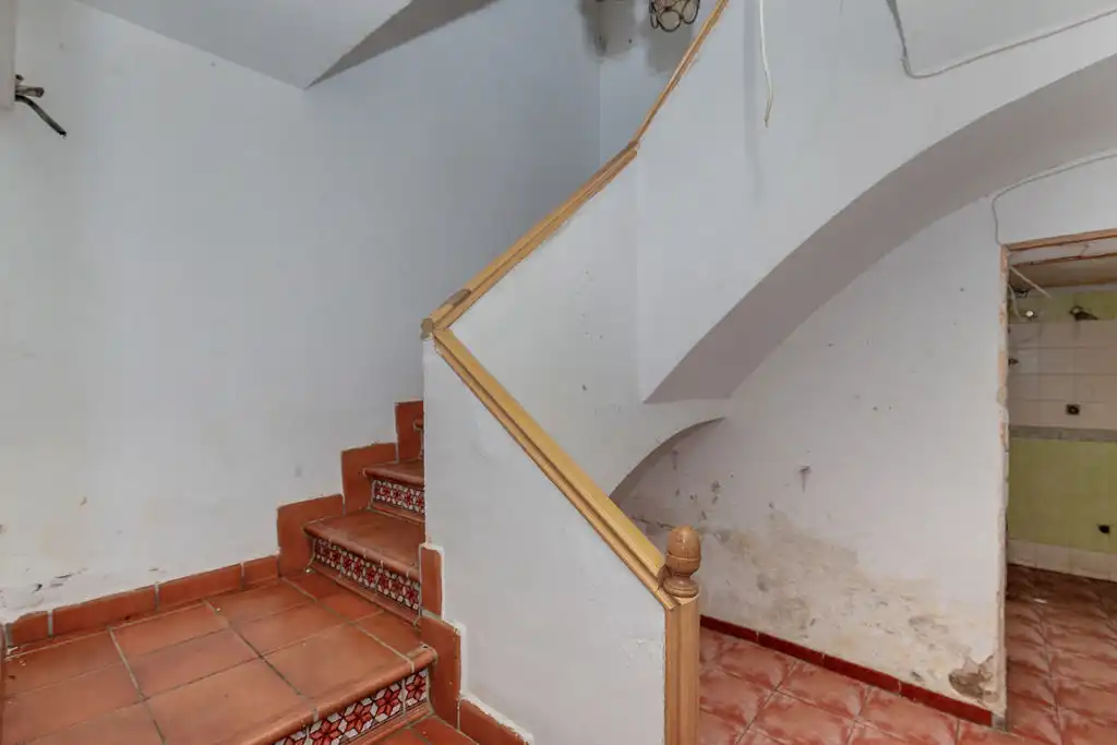 Casa adosada en venda en Alcoba amb Aire condicionat