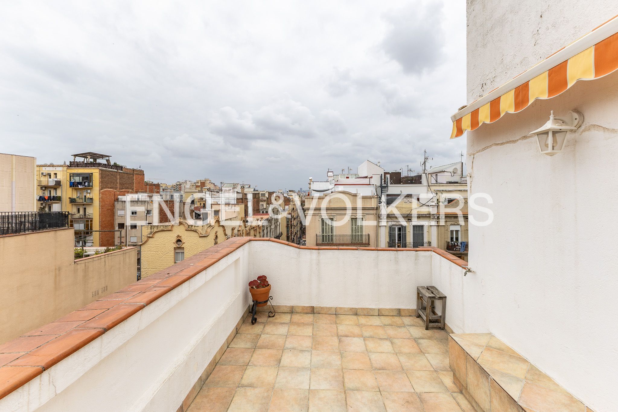 Terrasse von Dachboden zur Miete in  Barcelona Capital mit Klimaanlage, Heizung und Parkett