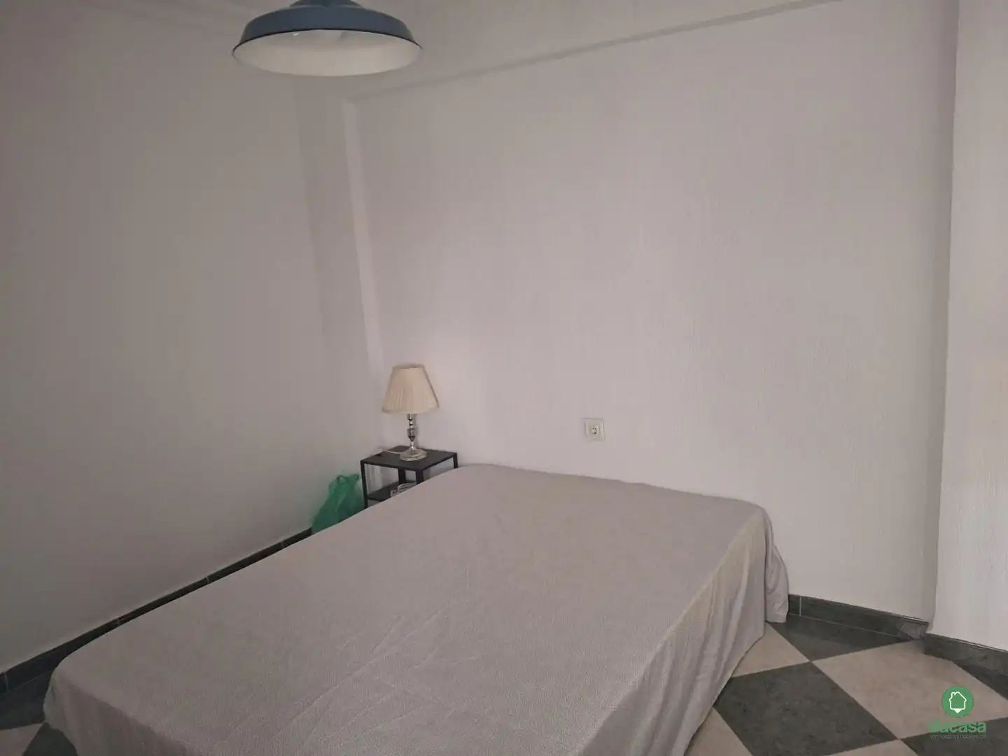 Schlafzimmer von Wohnung zur Miete in Huelva mit Möbliert, Waschmaschine und Fernseher