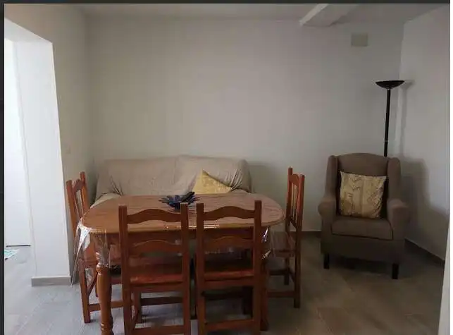 Comedor de Piso para compartir en Sevilla con Amueblado