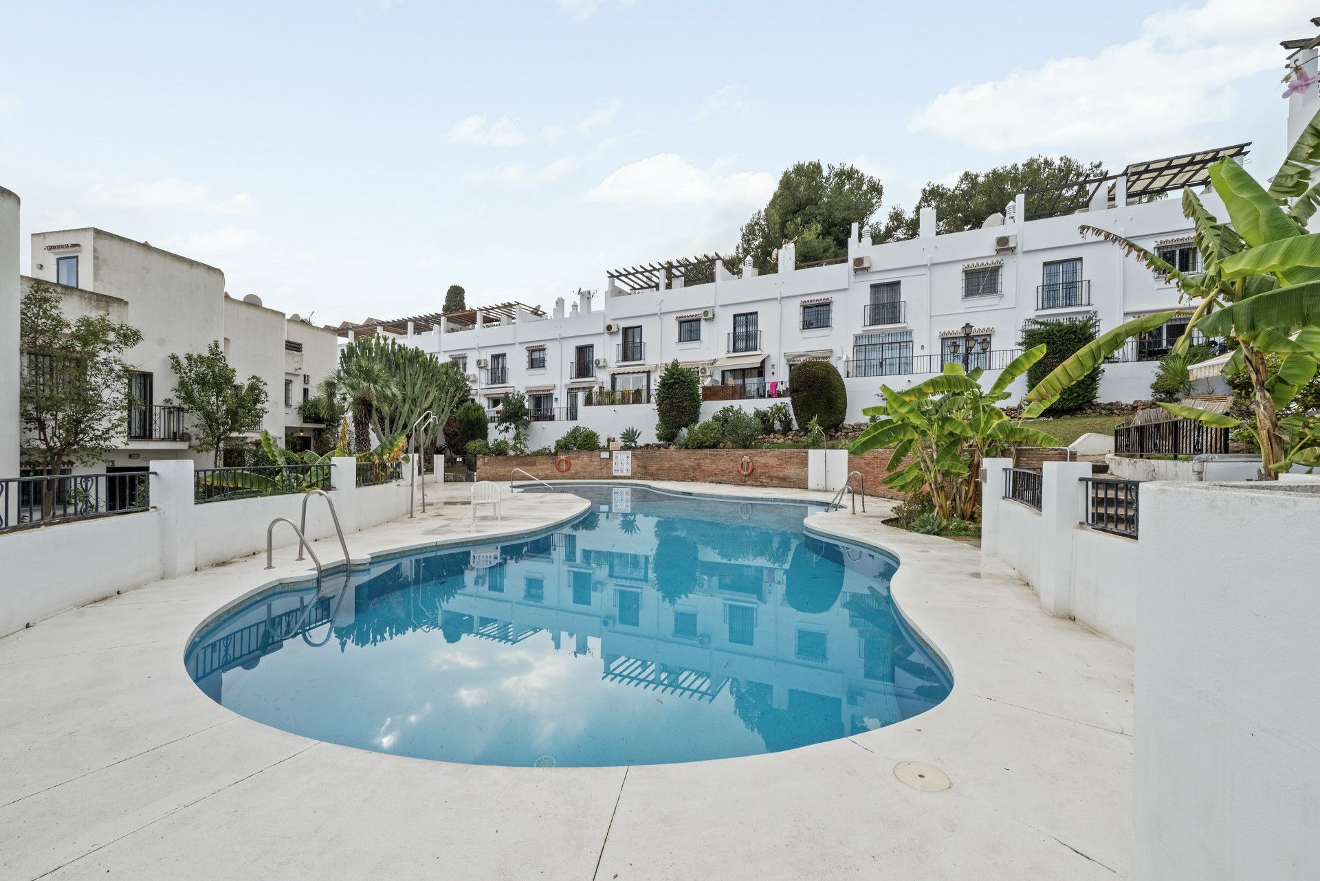 Piscina de Casa adosada en venta en Mijas con Aire acondicionado, Terraza y Piscina