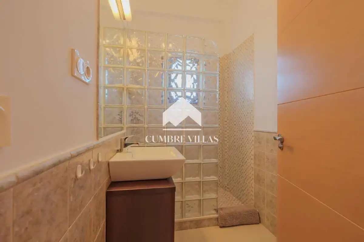 Baño de Casa o chalet en venta en Almuñécar con Terraza, Amueblado y Internet