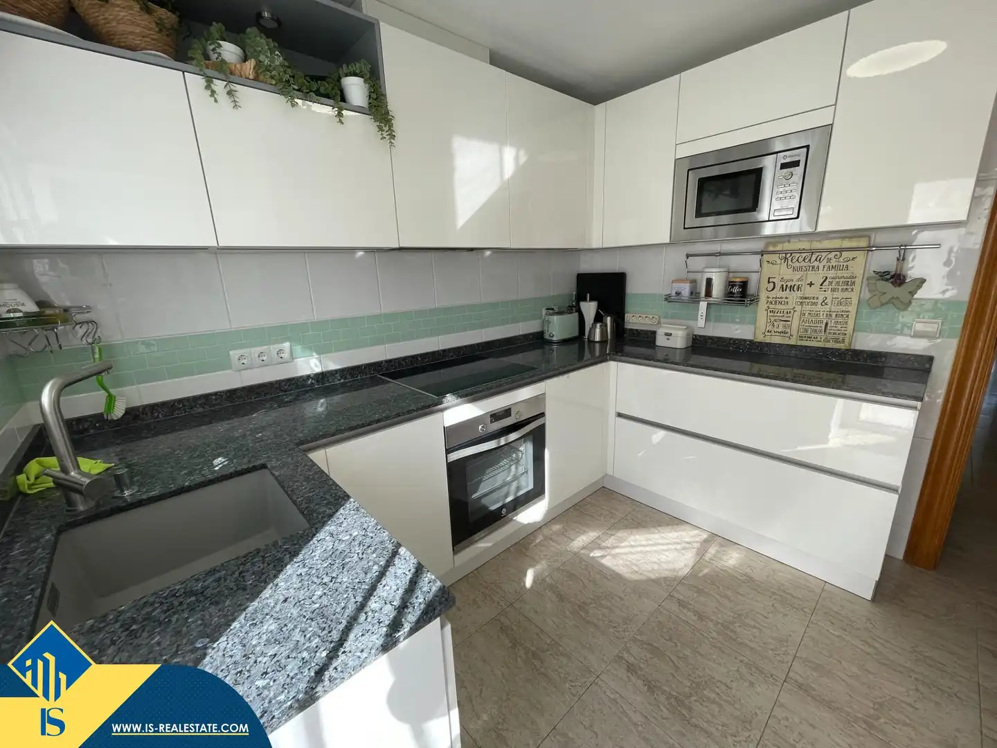 Küche von Maisonette zum Verkauf in Pilar de la Horadada mit Terrasse, Schwimmbad und Möbliert