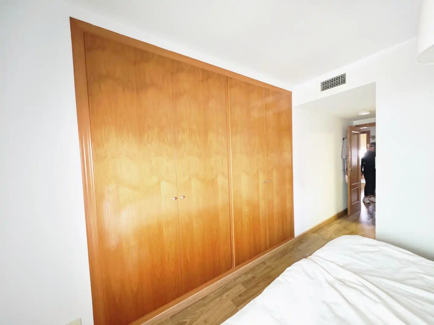 Habitación de Ático en venta en Alicante / Alacant con Aire acondicionado, Jardín privado y Parquet