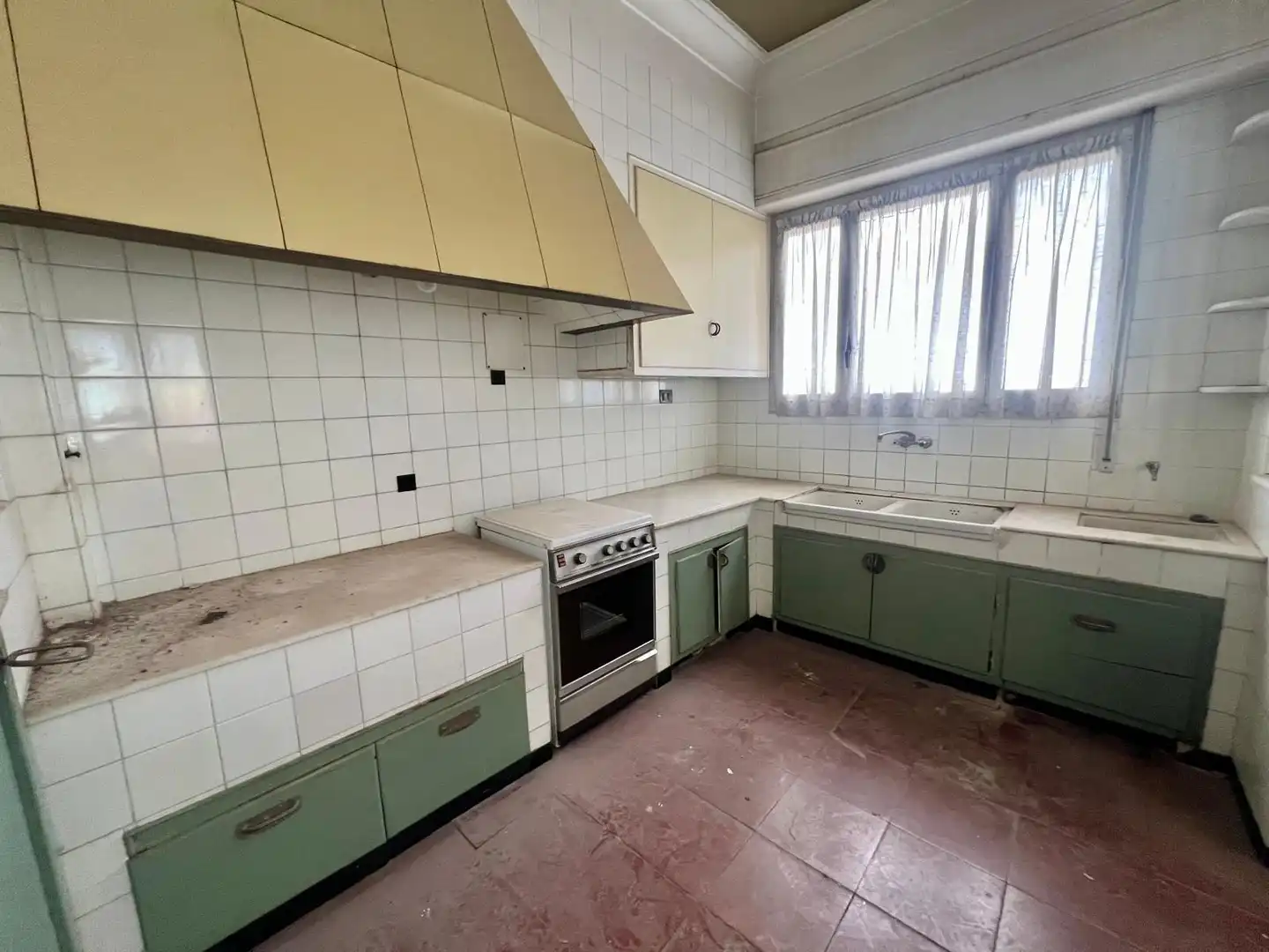 Kitchen of Flat for sale in Elche / Elx  with Terrace, Storage room and Balcony