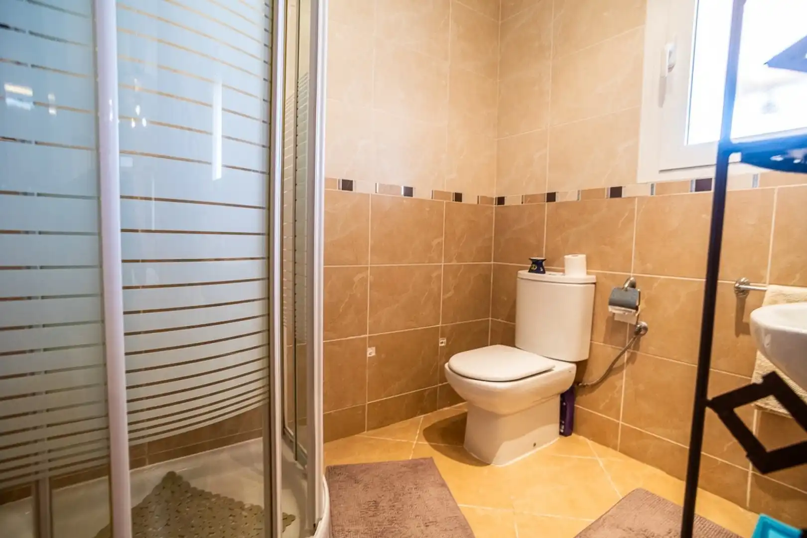 Bany de Casa o xalet en venda en Torrevieja amb Aire condicionat, Calefacció i Jardí privat