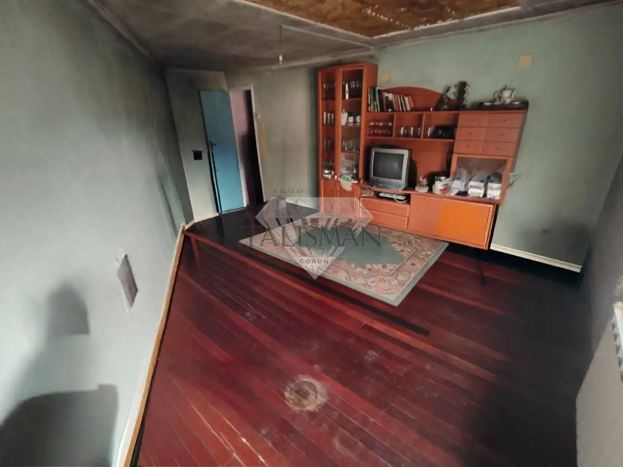 Sala de estar de Casa adosada en venta en Noia con Calefacción, Jardín privado y Terraza