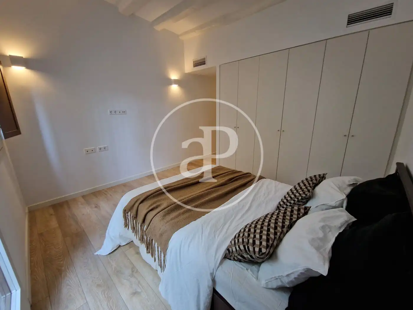 Piso en venta en Carrer dels Escudellers, 16, Barri Gòtic