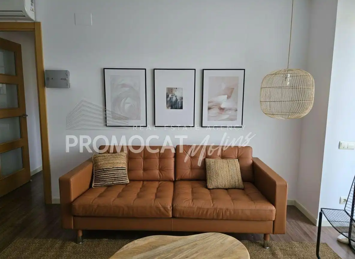 Sala de estar de Ático en venta en Molins de Rei con Aire acondicionado, Parquet y Terraza