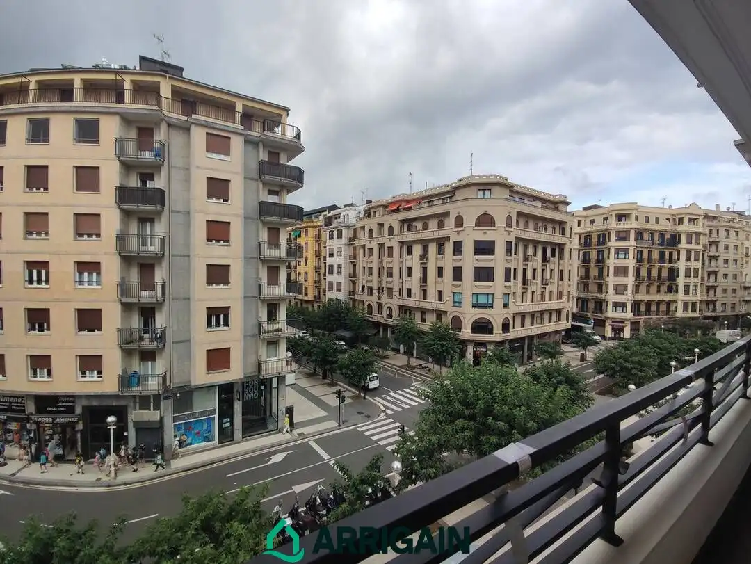 Piso de alquiler en Gros