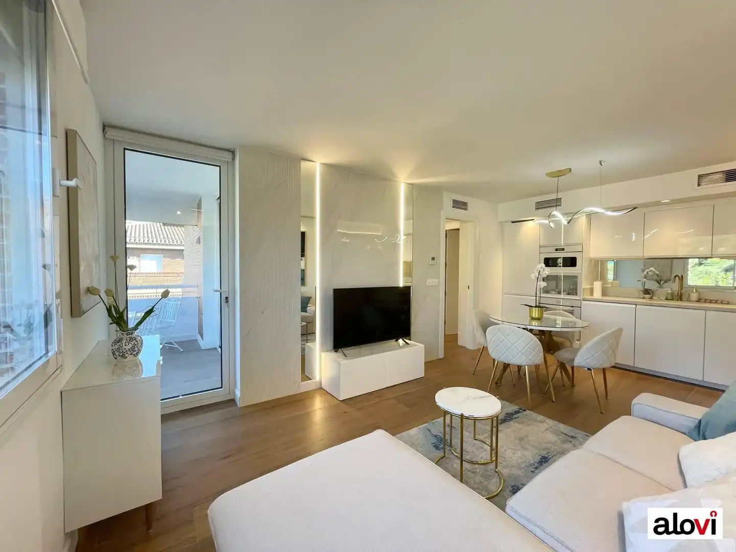 Flat with terrace to rent in Calle COMPOSITOR RUIZ AZNAR, imagen 4