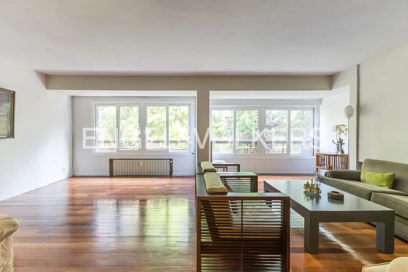 Living room of Flat for sale in Madrid  with Heating, Private garden and Parquet flooring