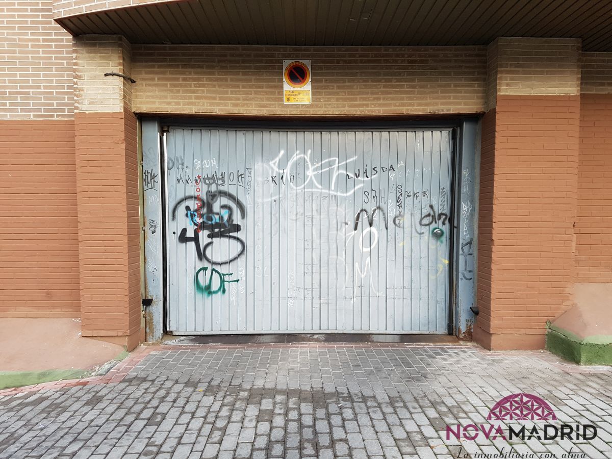 Garaje de alquiler en Castilla la Vieja, 3A, La Serna