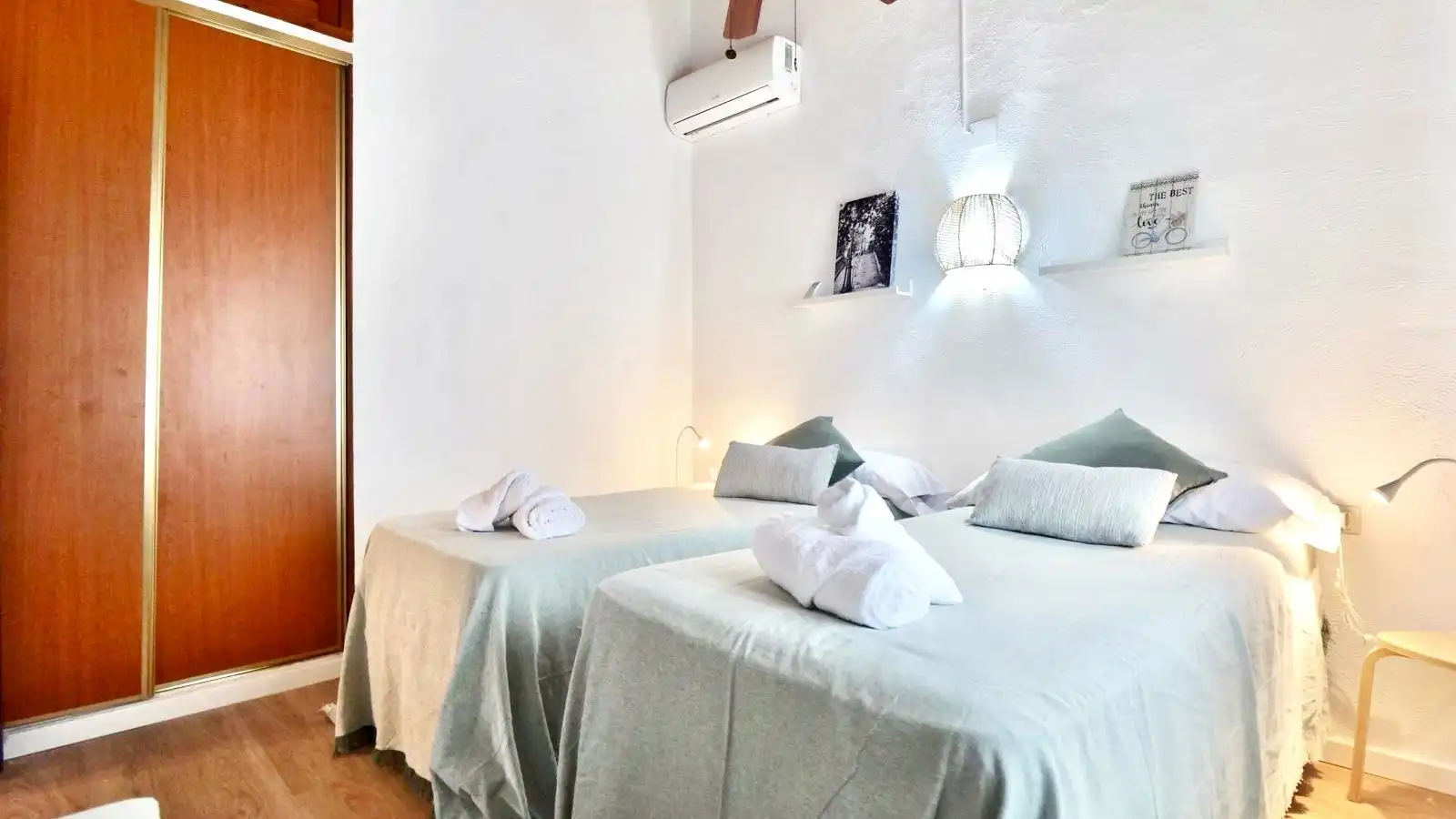 Habitación de Casa o chalet en venta en Dénia con Aire acondicionado, Calefacción y Jardín privado