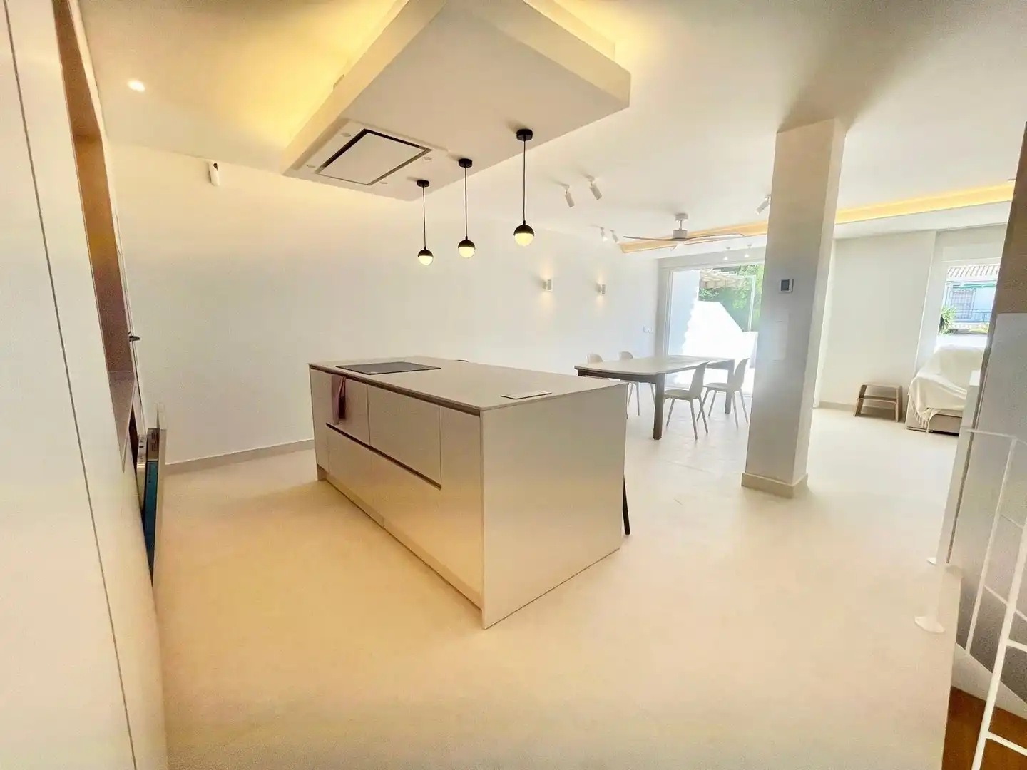 Cuina de Casa o xalet de lloguer en Orihuela amb Aire condicionat, Calefacció i Parquet