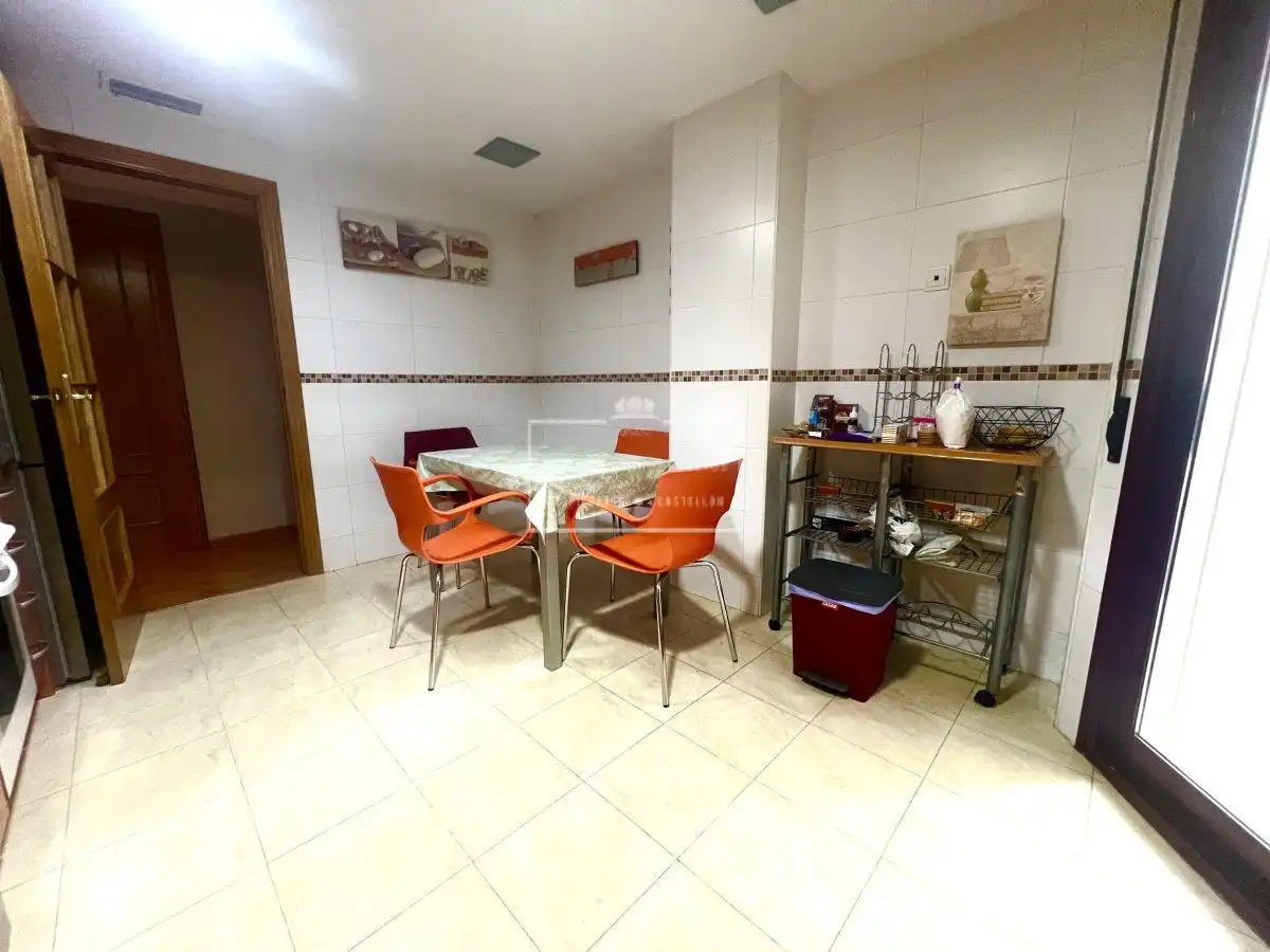 Comedor de Piso en venta en Castellón de la Plana / Castelló de la Plana con Aire acondicionado, Calefacción y Terraza