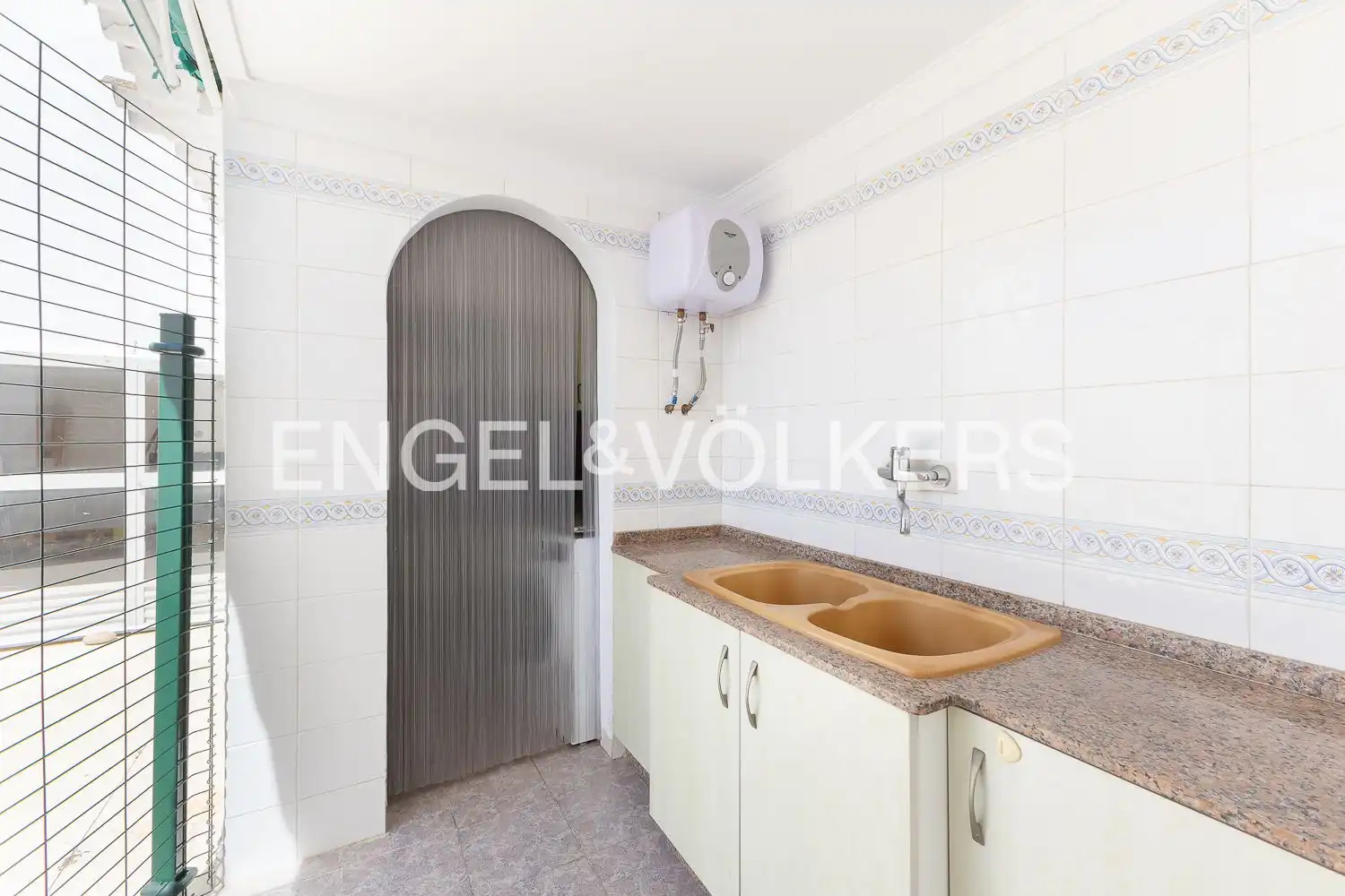 Kitchen of Houses for rent in Sagunto / Sagunt  with Air Conditioner, Heating and Private garden