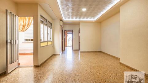 Foto 4 de Pis en venda a Calle Poeta Llorente, Núcleo Urbano, La Pobla de Vallbona