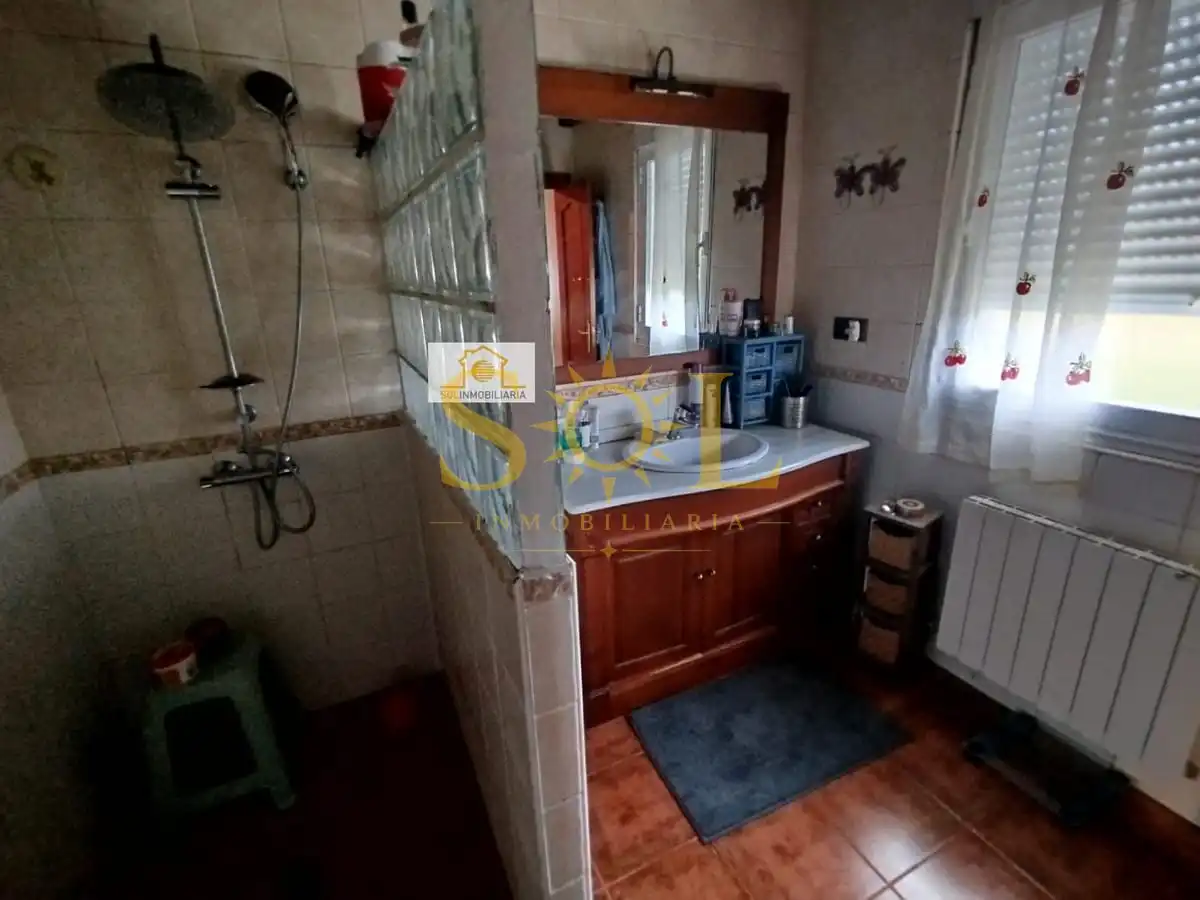 Baño de Casa o chalet en venta en Quintana del Marco con Calefacción y Parquet