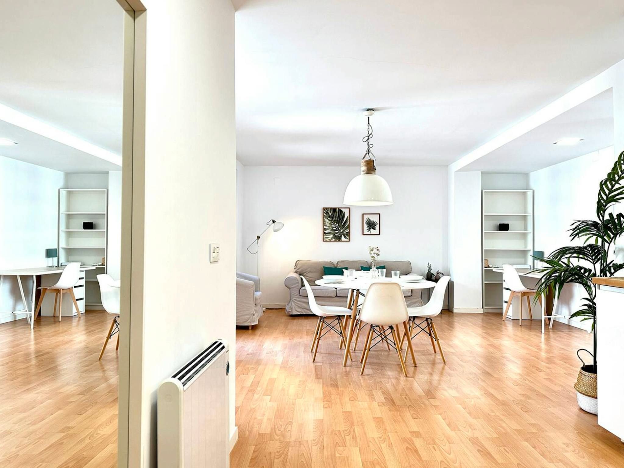 Living room of Flat to rent in  Valencia Capital  with Air Conditioner, Heating and Furnished