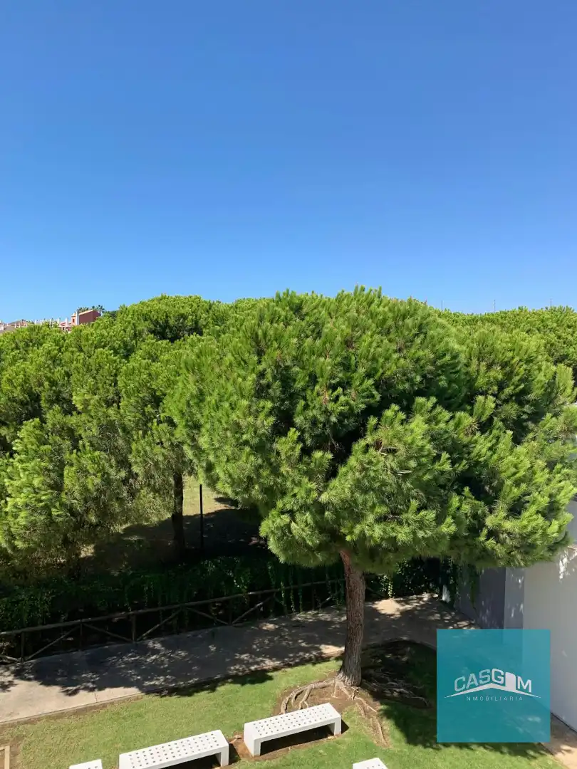 Dúplex en venta en Islantilla con Terraza, Amueblado y Piscina comunitaria