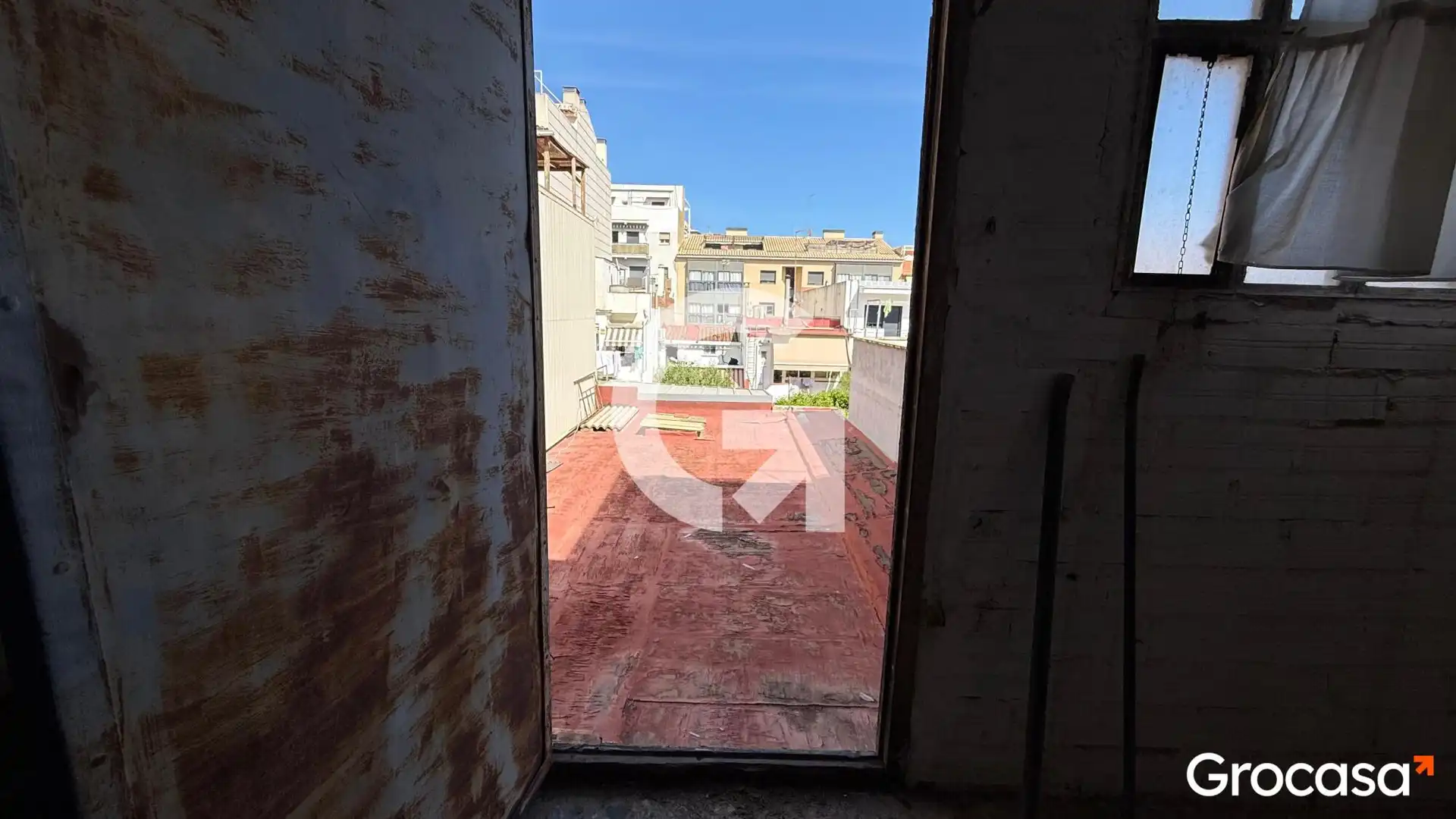 Terrasse von Fabrikhallen zum Verkauf in Mataró