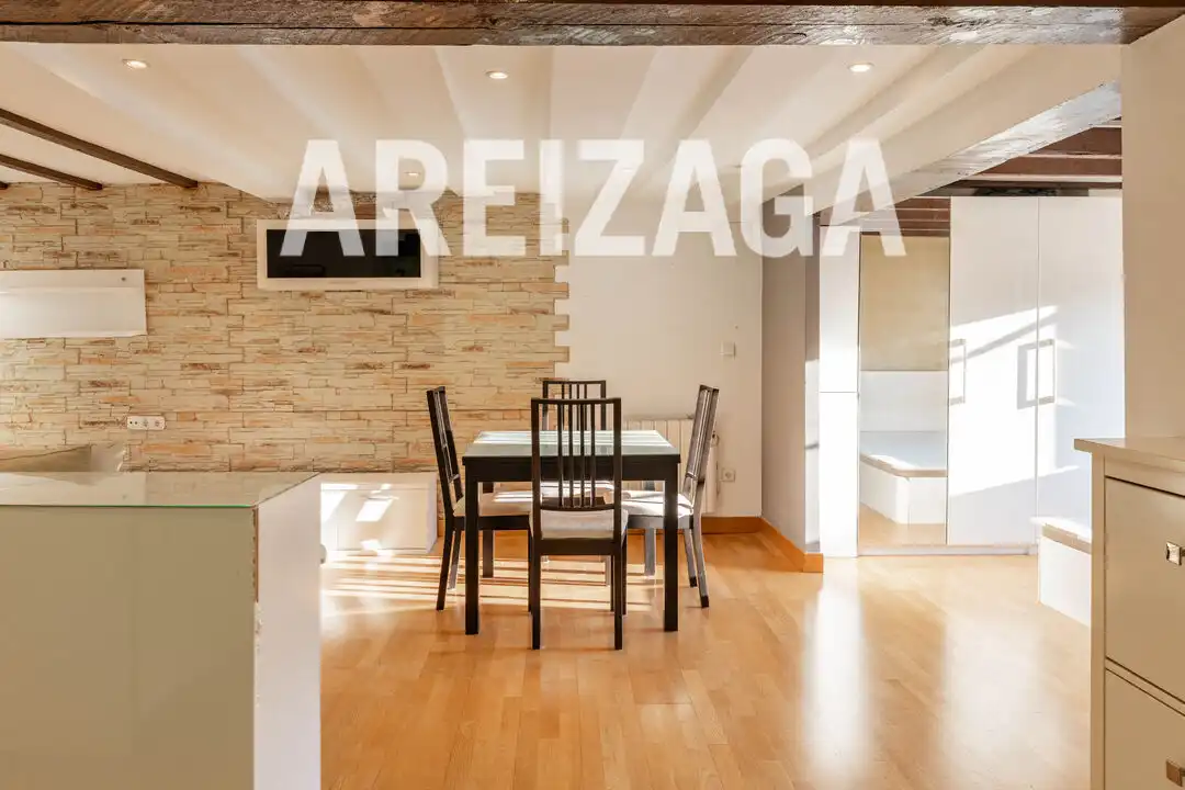 Piso en venta en Donostia - San Sebastián  con Calefacción