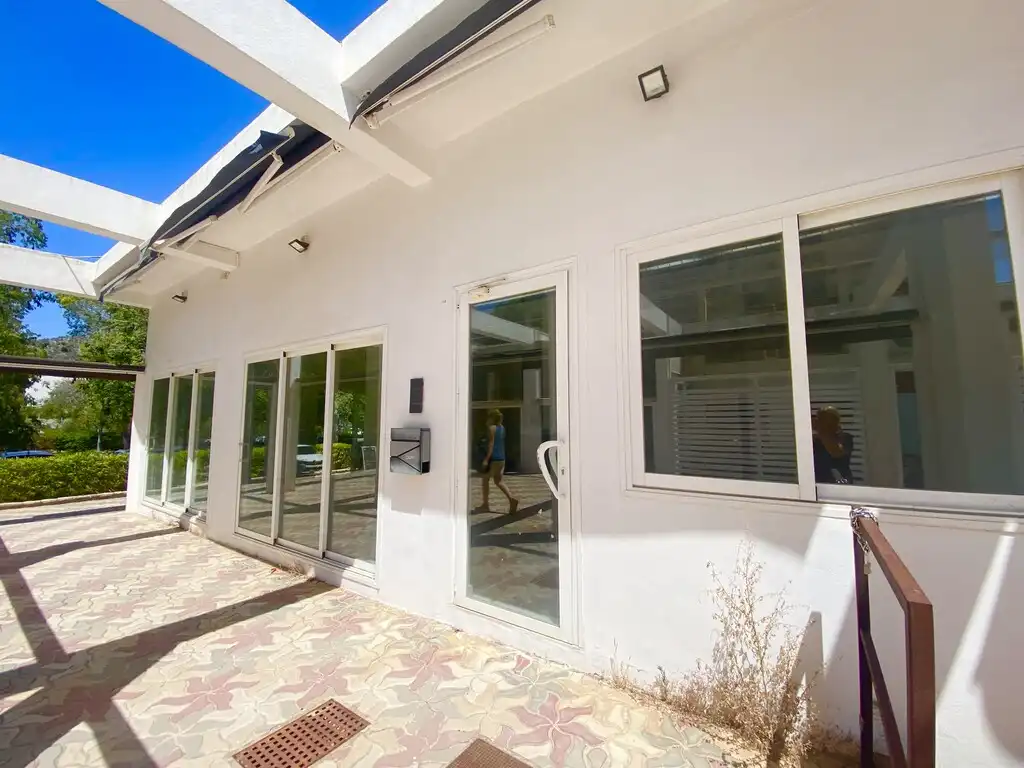 Exterior view of Office for sale in Calvià