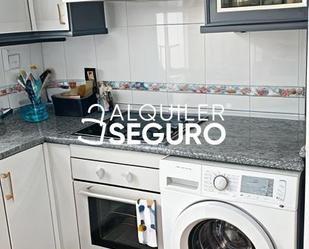 Cuina de Pis de lloguer en Salamanca Capital amb Calefacció, Terrassa i Traster