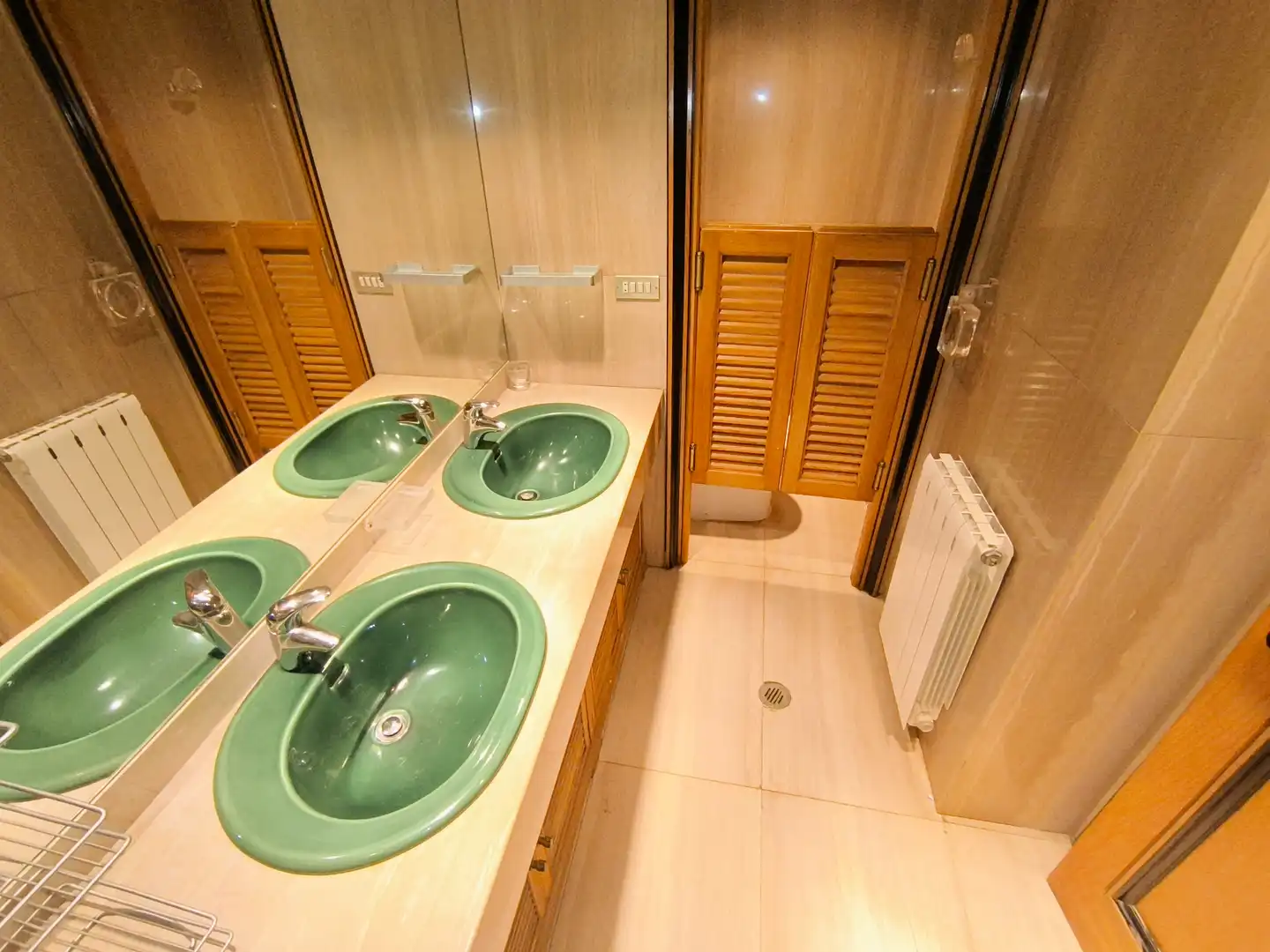 Badezimmer von Wohnung zum Verkauf in Palencia mit Klimaanlage, Heizung und Parkett
