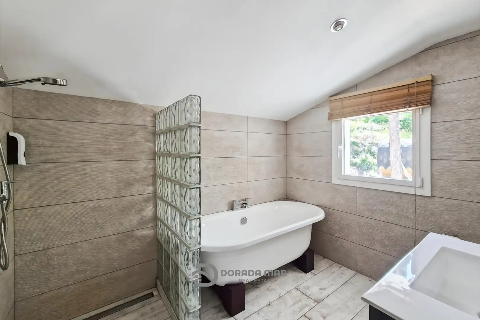 Baño de Casa o chalet en venta en Olivella con Calefacción y Jardín privado