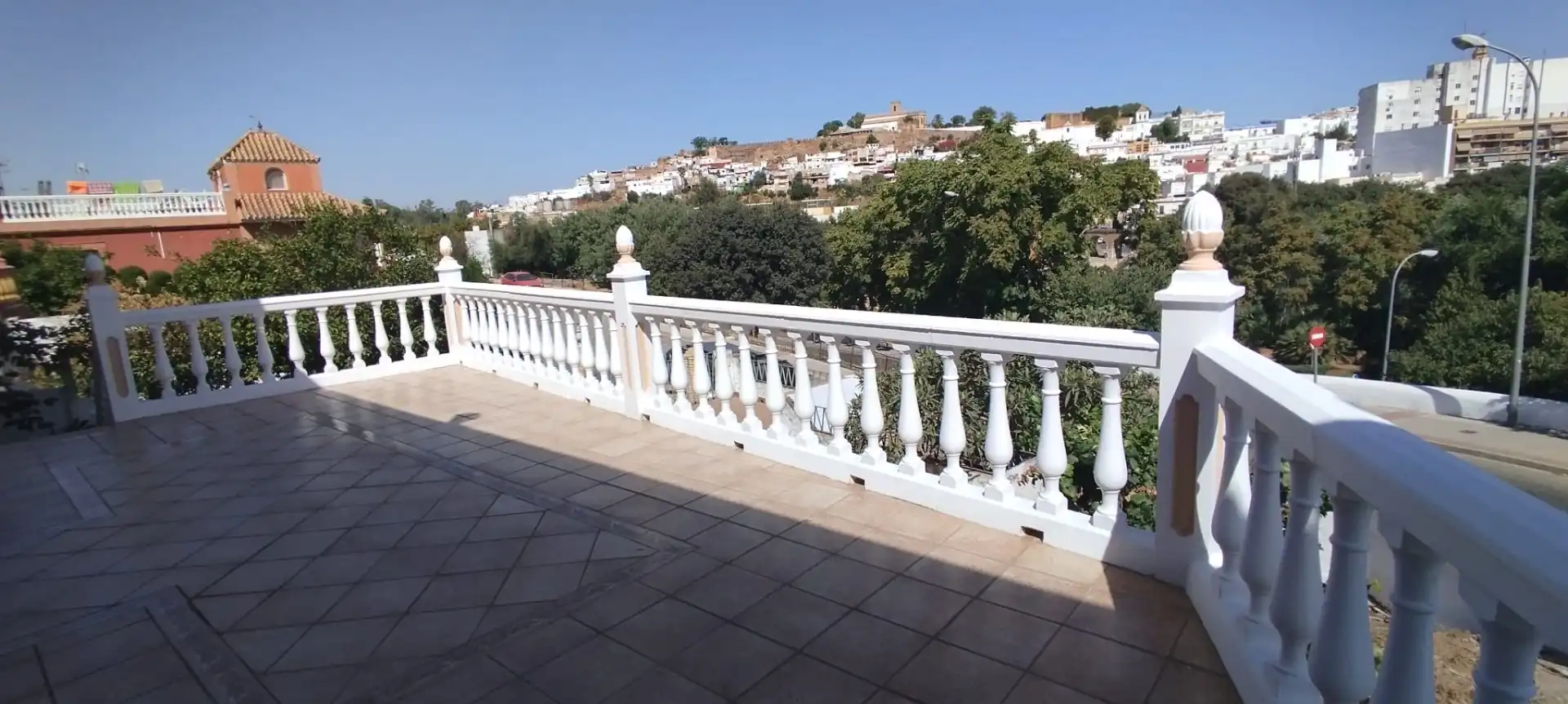 Terrasse von Haus oder Chalet zum Verkauf in Alcalá de Guadaira mit Privatgarten, Terrasse und Abstellraum