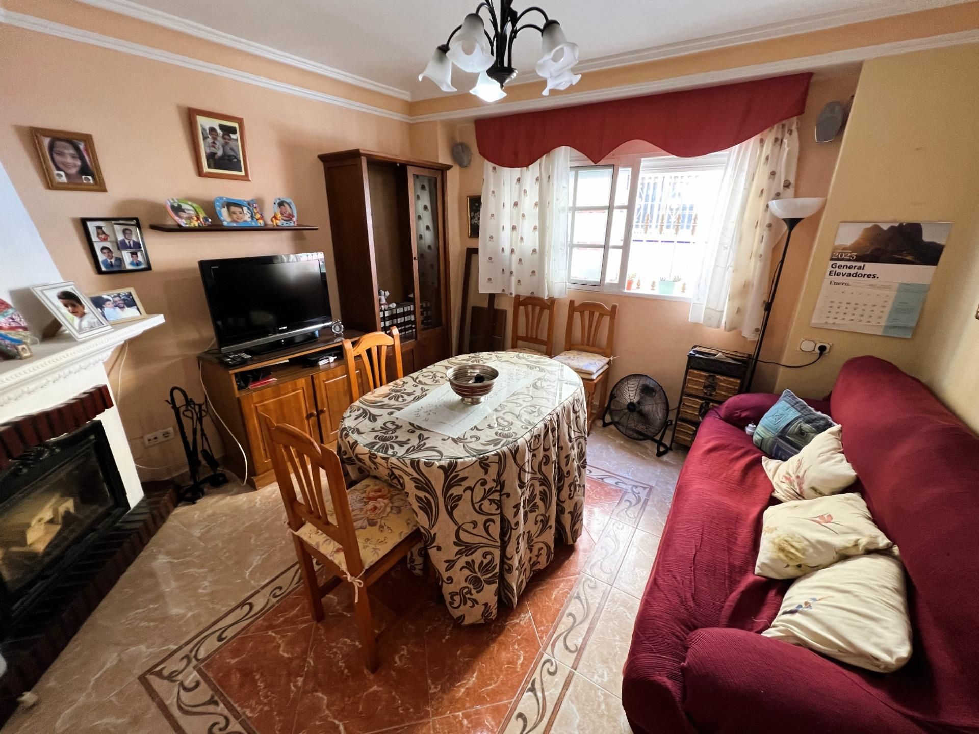 Sala d'estar de Casa adosada en venda en Málaga Capital amb Terrassa, Traster i Piscina