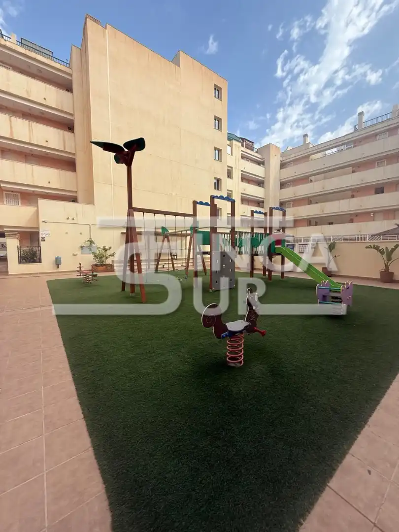Appartement avec piscine à vendre à Roquetas de Mar ciudad, imagen 18