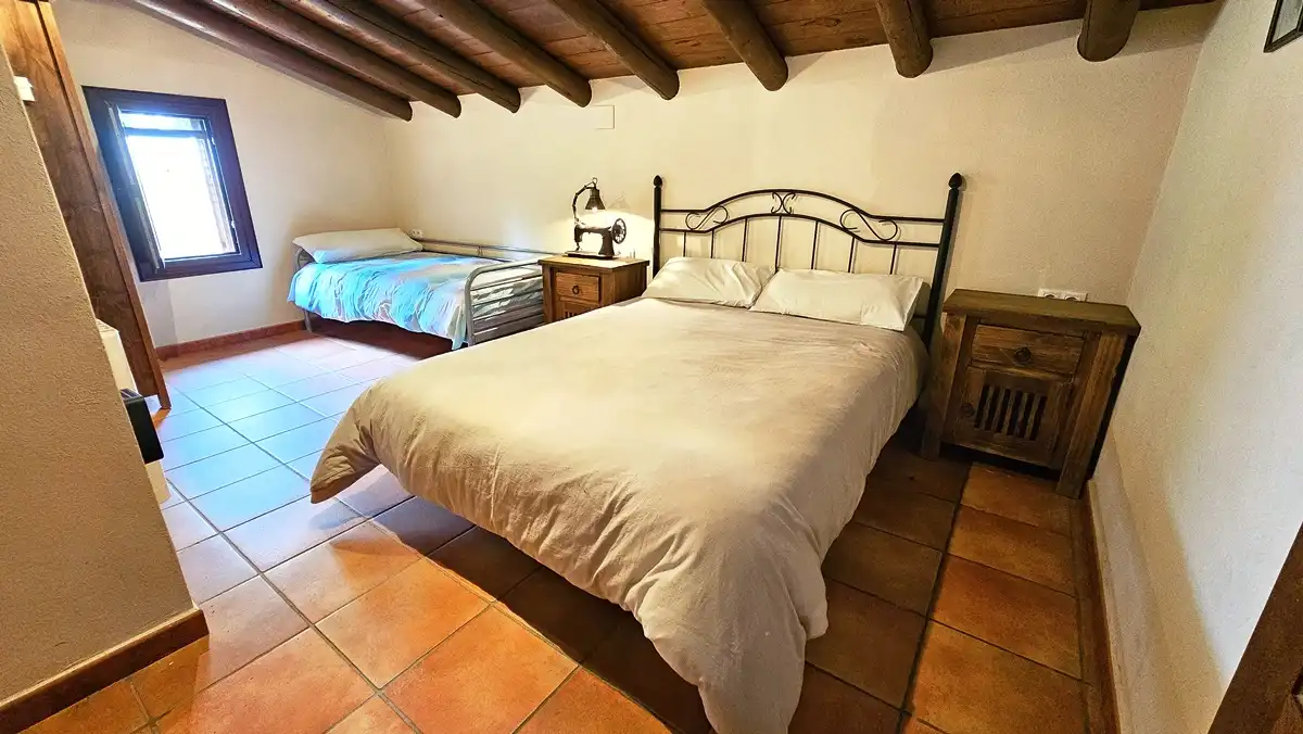 Habitación de Finca rústica en venta en Galaroza con Calefacción, Jardín privado y Terraza