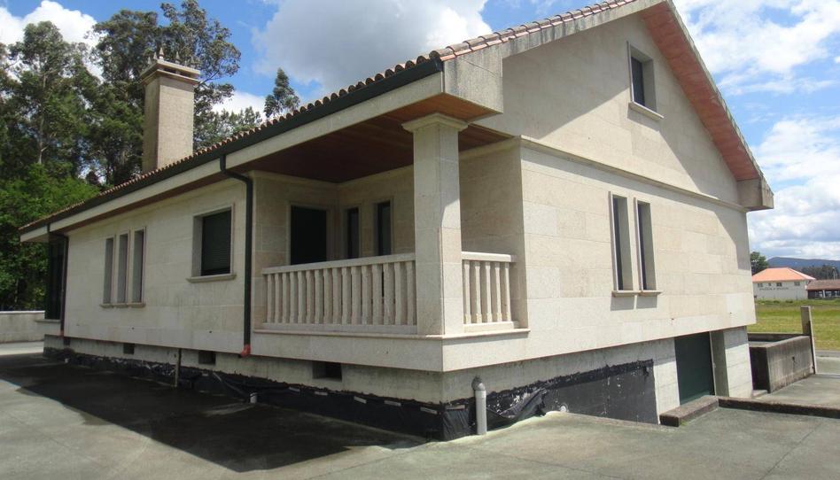 Foto 1 de Casa o xalet en venda a Bertamirans, A Coruña