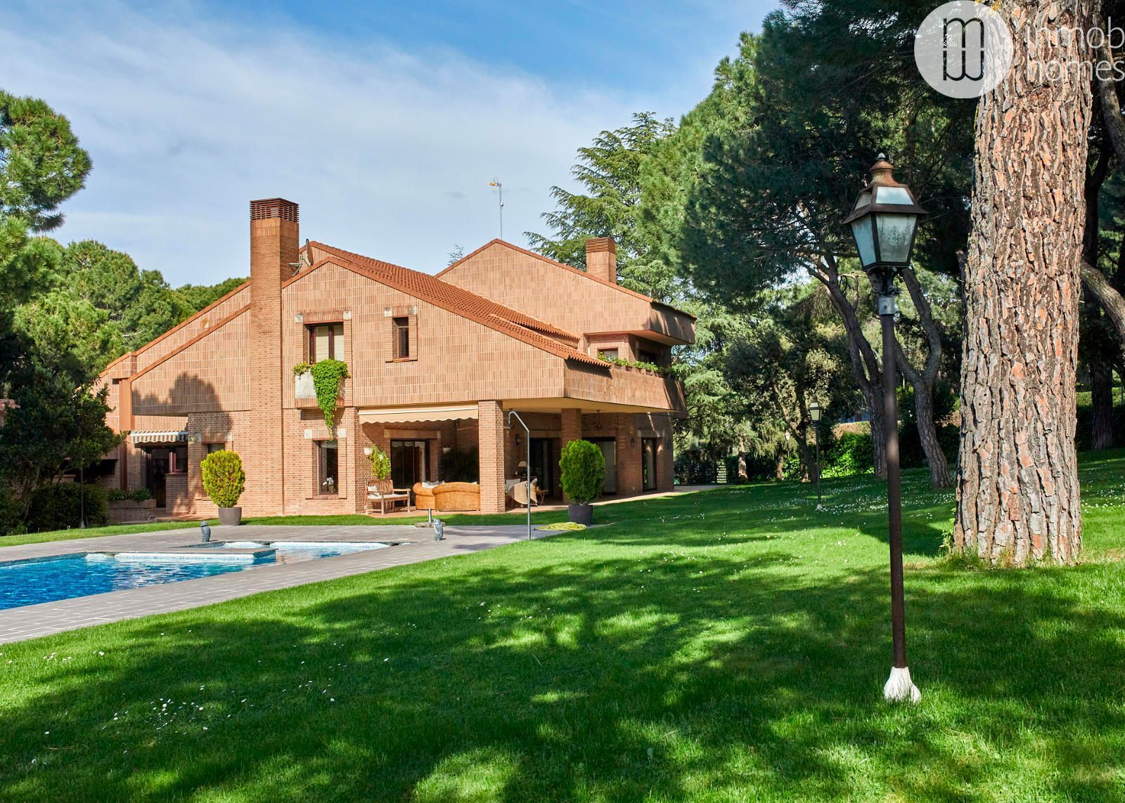 Garden of House or chalet for sale in Pozuelo de Alarcón  with Air Conditioner, Heating and Parquet flooring