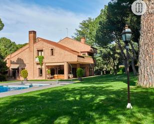 Jardí de Casa o xalet en venda en Pozuelo de Alarcón amb Aire condicionat, Calefacció i Parquet