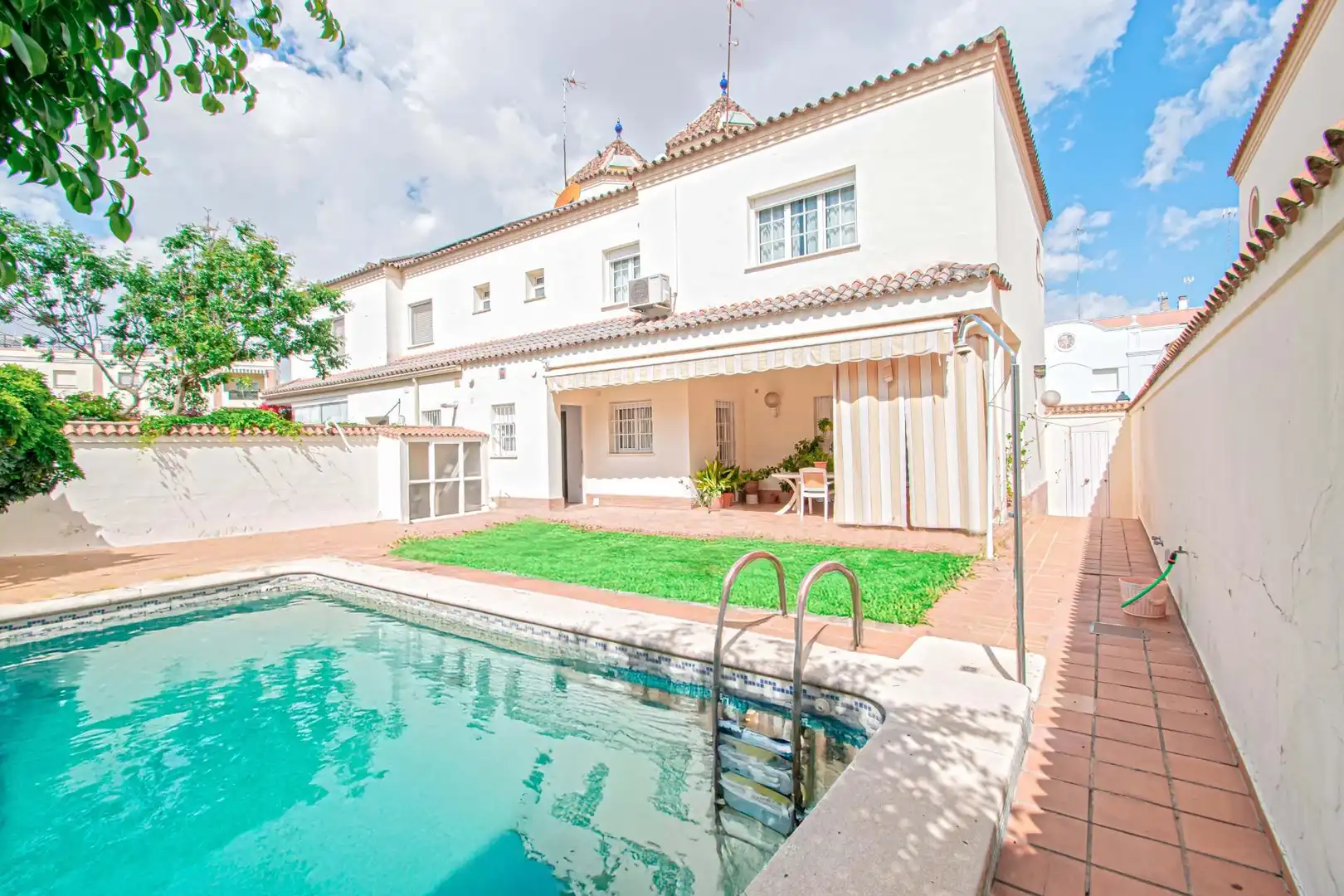 Jardí de Casa adosada en venda en Utrera