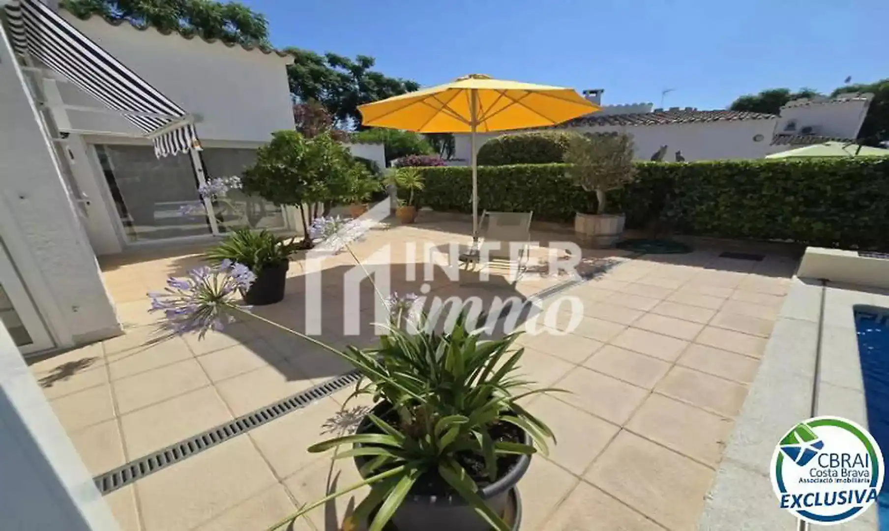 House with pool for sale in Carrer Montseny 82, imagen 2