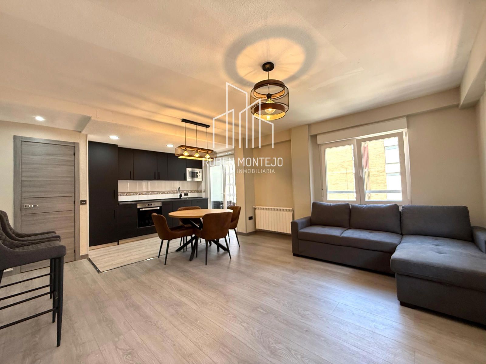 Exterior view of Flat to rent in Salamanca Capital  with Heating, Parquet flooring and Terrace